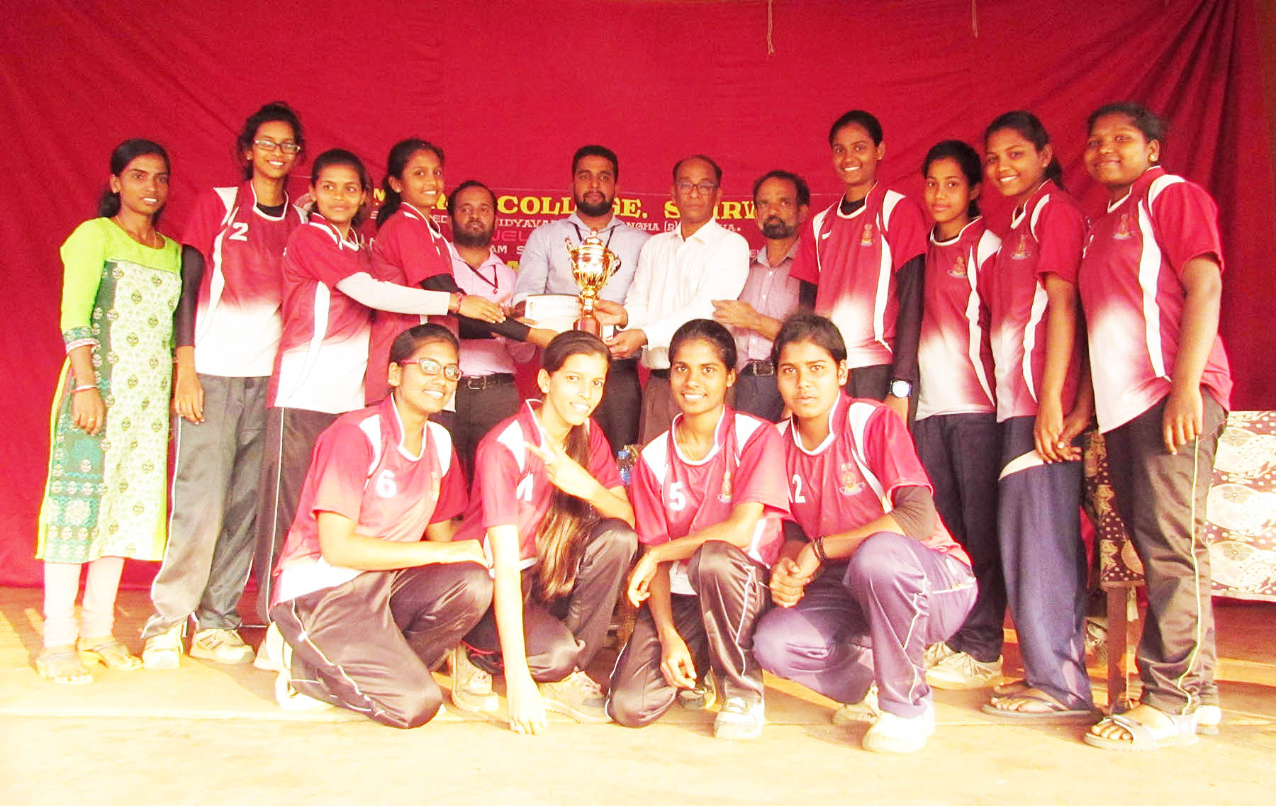 ಆಳ್ವಾಸ್, ಬೆಸೆಂಟ್ ಕಾಲೇಜುಗಳಿಗೆ ಚಾಂಪಿಯನ್ ಟ್ರೋಫಿ